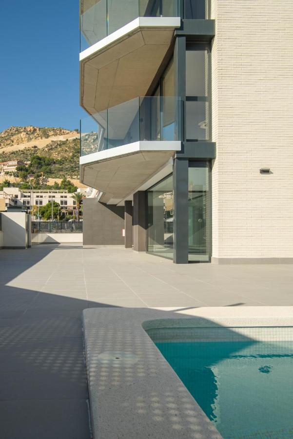 Modern Sea Front Jacuzzi Blue Sky Lägenhet Alicante Exteriör bild